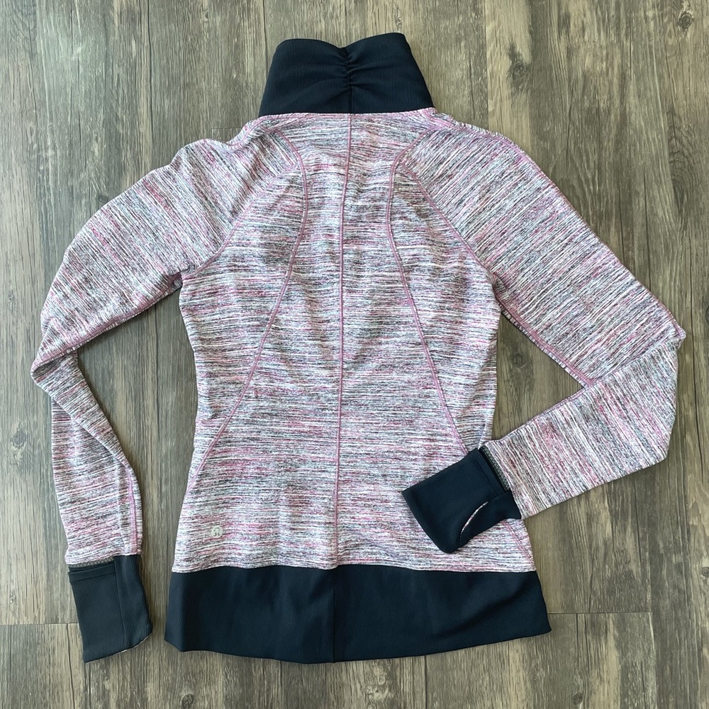 Lululemon Runderful 1/2 Zip - Picture 3 of 7